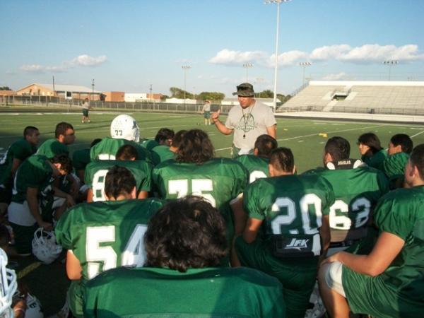 � 2010 David Flores